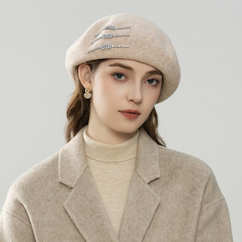 Beret women's autumn and winter new wool woolen beret versatile painter hat women show small face