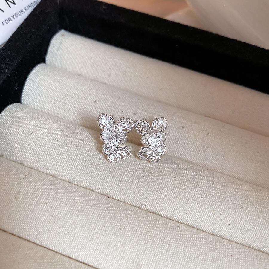 

Matte hollow butterfly stud earrings simple and versatile high-end earrings women s fashion small temperament earrings