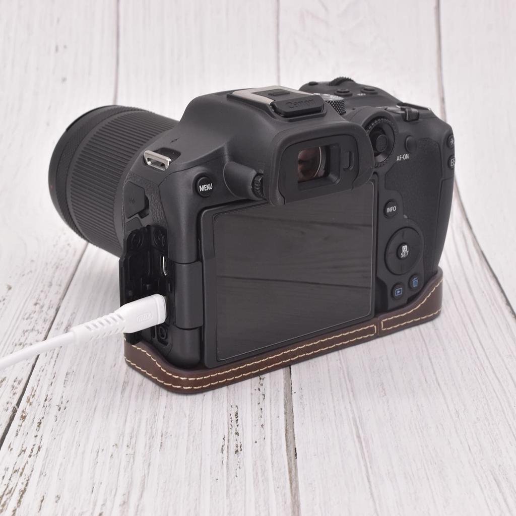 Kinokoo EOS R7 Hülle, Canon EOS R7 Cover, EOS R7 Body Case, PU-Leder, Akkuwechsel, Stativmontagefähig