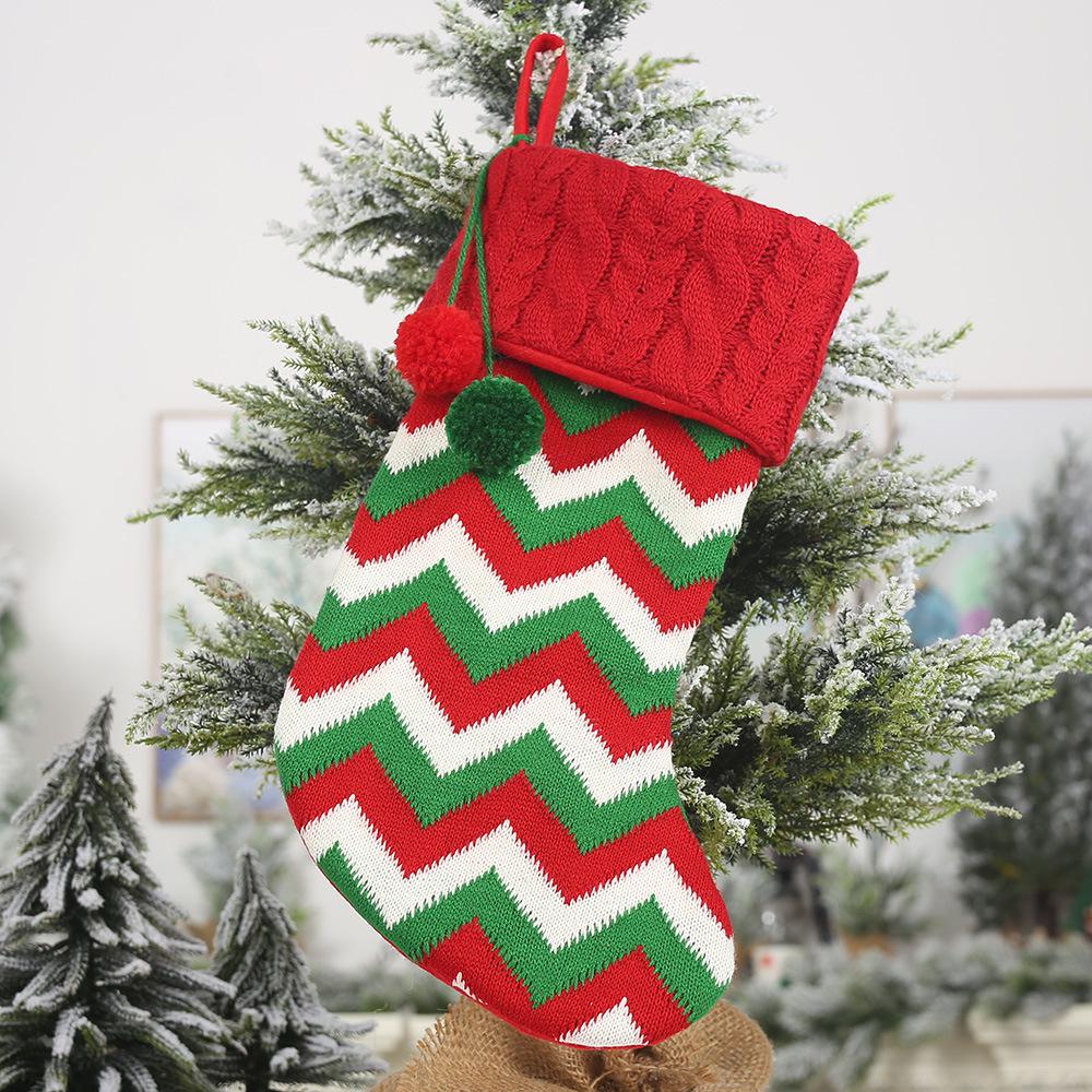 1 Pcs New Christmas Ornaments Knitted Christmas Stockings Yarn Socks Red And White Elk Gift Bag Children Gift Bag Decorate