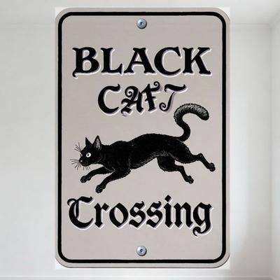 Schwarze Katze Überquerungsschild Vintage Metallschild mit Silhouette & Gotischem Text - Skurriles Aberglauben Dekor für Zuhause Cafe Kneipe Wand A