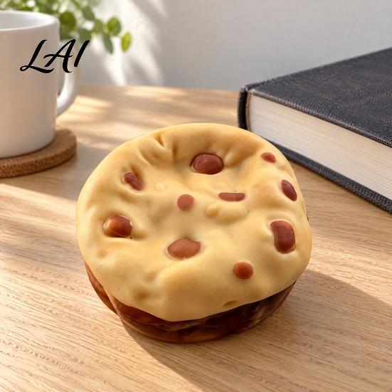 Particle Bead Squeeze Toy, Crunchy Cookie Filled Fidget Realistic Stress Reducing Desk Gadget Replica