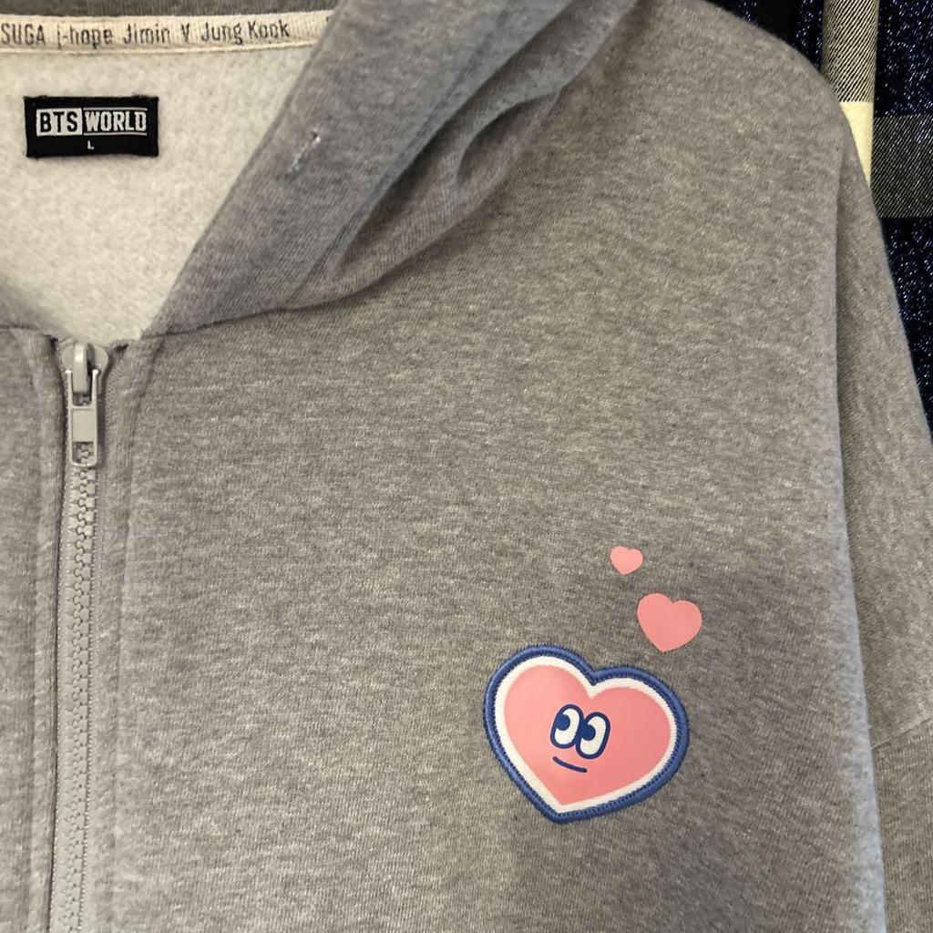 [USED] BTS WORLD Hoodie