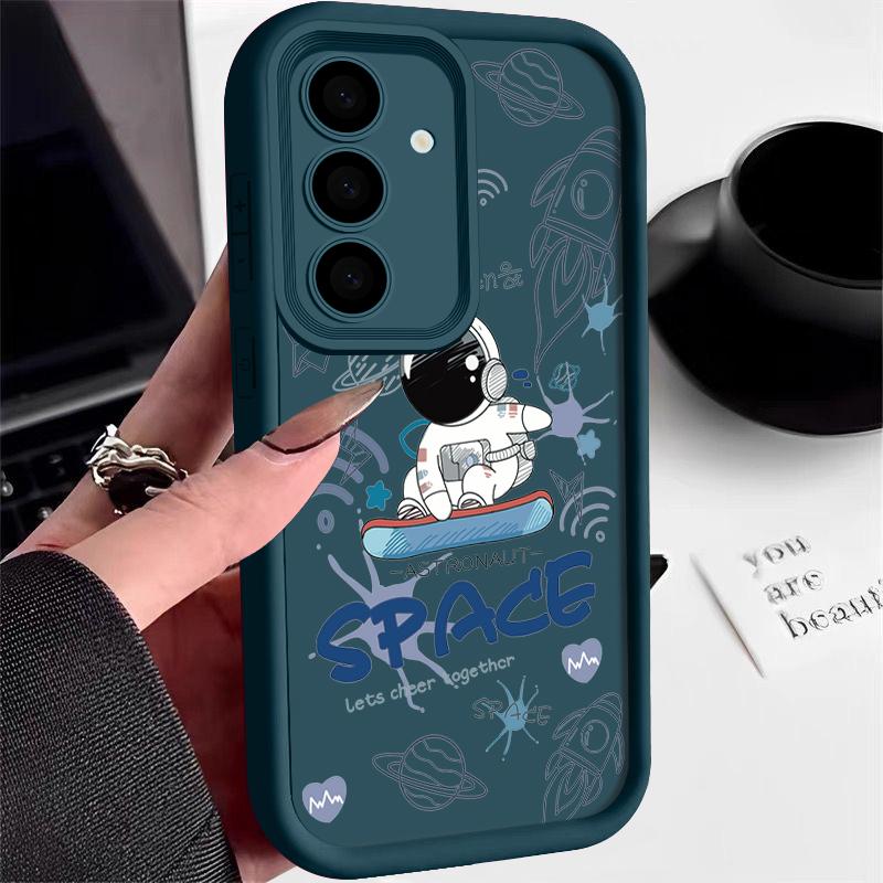 

Симпатичный матовый чехол с рисунком астронавта для Samsung S24 S23 Ultra S22 S21 Plus S20 FE A55 A35 A54 A52 A34 противоударный защитный чехол для объектива из мягкого ТПУ Samsung S24 кофейный