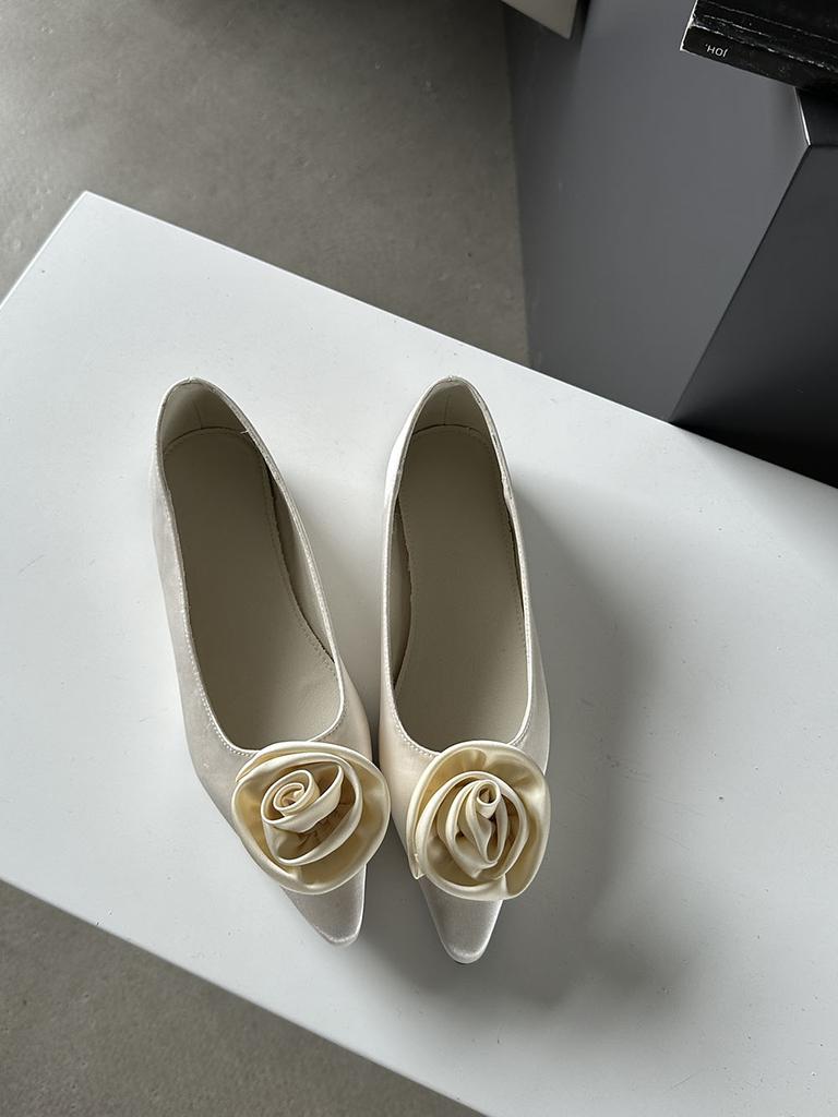 Mode Flock Damen Slipper Spitzschuh Blumendesign Schwarz Weiß Rosa Mode Niedrig Absatz Kleiderschuhe Lässige Party Pumps Schuhe Frau 39