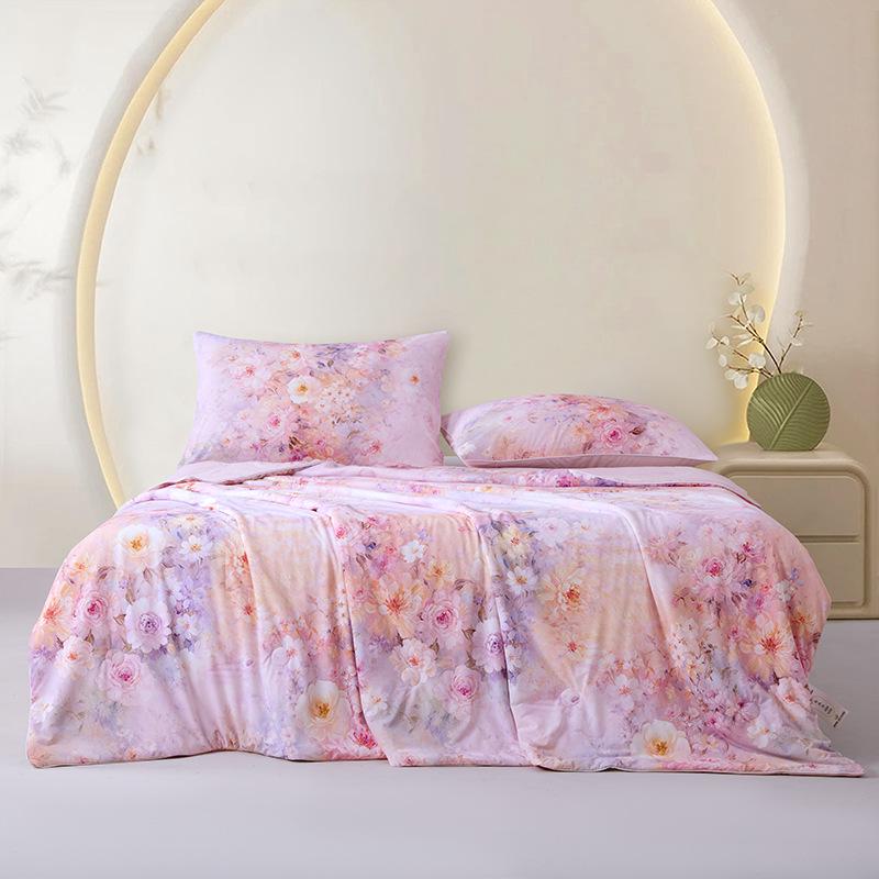 

Class A Cooling Silk Quilt: Machine Washable Summer Comfort Quilt with Ice Cream & Watermelon Designs for Air Conditioning 150x200cm