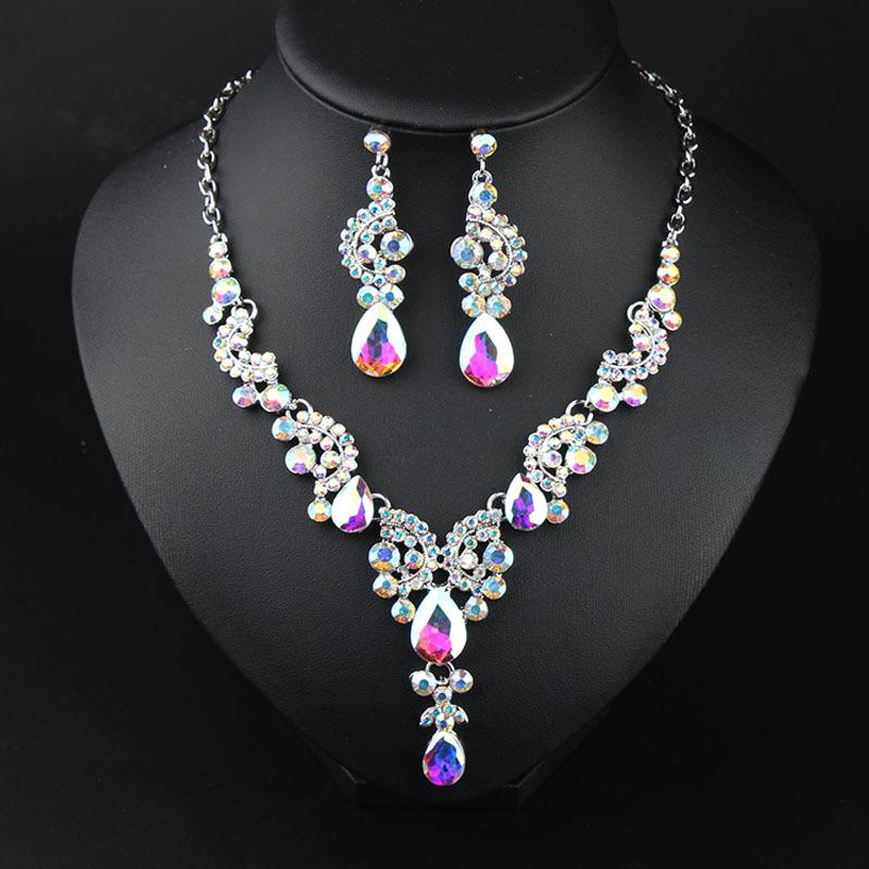 Versatile Crystal Clavicle Necklace Earrings Set Simple Dress Women'S Jewelry