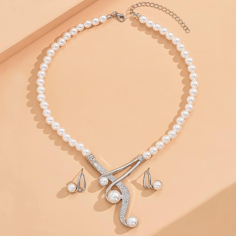 3Pcs/set A Necklace and A Pair of Earrings, Imitation Pearl Necklace and Earrings, Sexy Imitation Pearl Necklace for Bridal Banquet