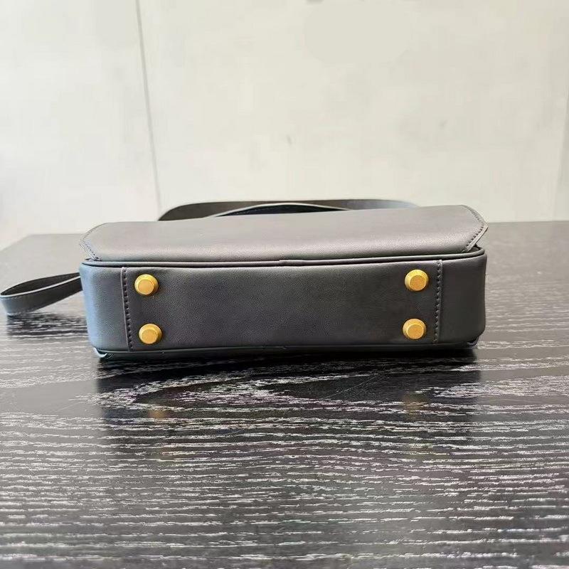 2026 Nouă Geantă de Piele pentru Femei Modă Commuter Simplă Casual Lock Flip Geantă Pernă