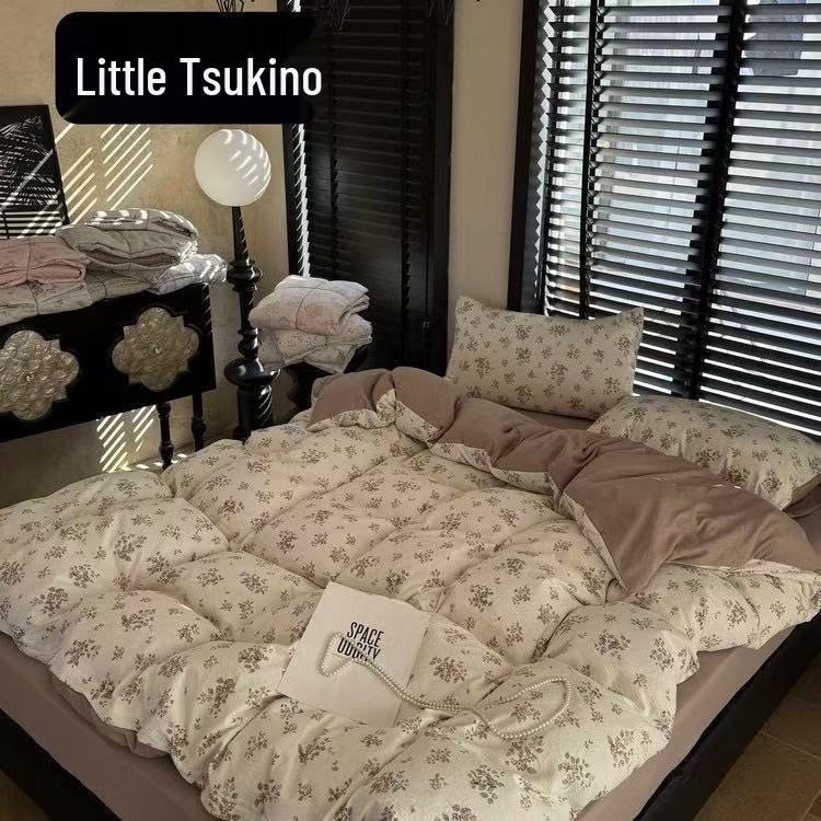 

Korean Designer Muslin Cotton 4-Piece Set: Skin-Friendly, Soft, All-Season, Machine Washable, Seamless. 200x230