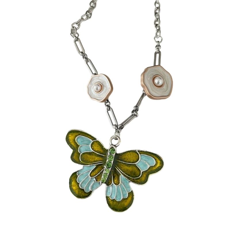 

Vintage Chinese Style Necklace Punk Butterfly Irregular Pearls Neck Chain Trendy Button Clavicle Chain Y2K Jewelry Gift 1