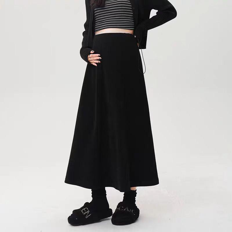 

Korean Style Loose Knit Polka Dot Cardigan & Cartoon Skirt Two-Piece Set for Women Large