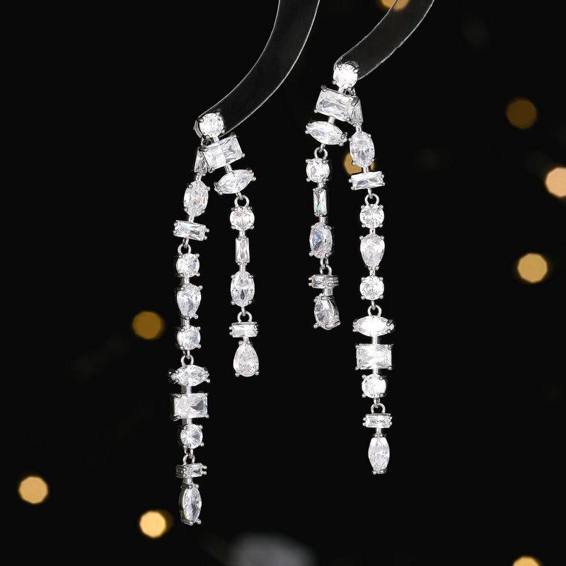 

Сережки з голками зі срібла S925, супер казкові, темпераментні, для видовженого обличчя, маленькі сережки, геометричні, кольоровий циркон, два способи носіння, сережки з подвійною бахромою білий