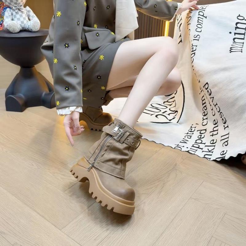 Women's Brown Retro British-Style Slimming Martin Boots, Knee-High, Thick Sole, Autumn 2025 Collection.