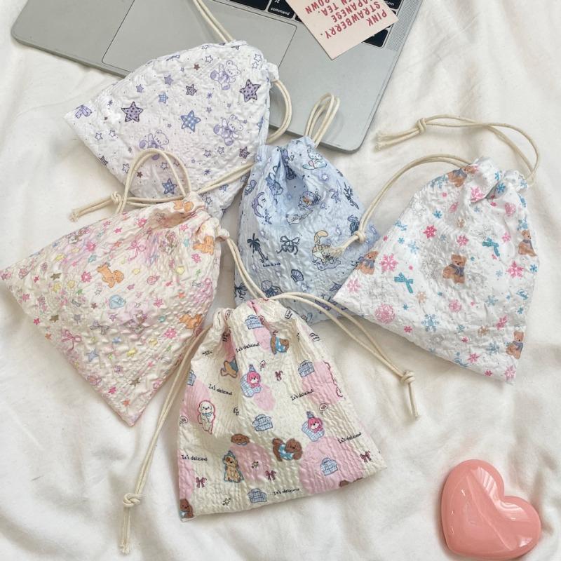 1PCS Embossed Cartoon Drawstring Cosmetic Bag Cute Portable Cosmetic Storage Pouch Organizer Bag for Makeup & Accessories