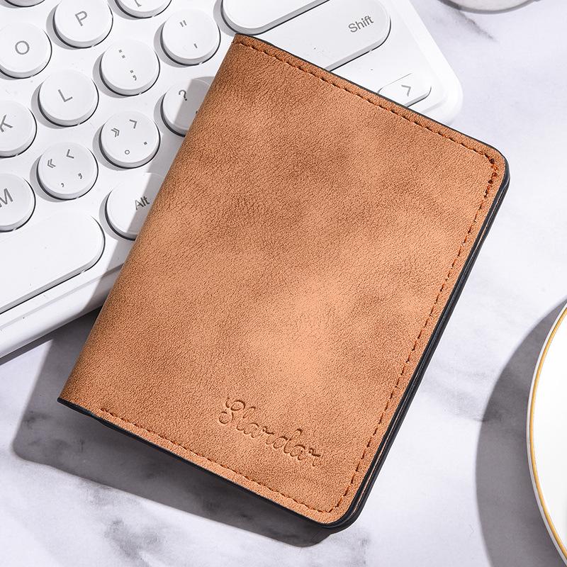 

Мужской ультратонкий модный картхолдер: Компактный чехол для водительского удостоверения и банковской карты светло-коричневого