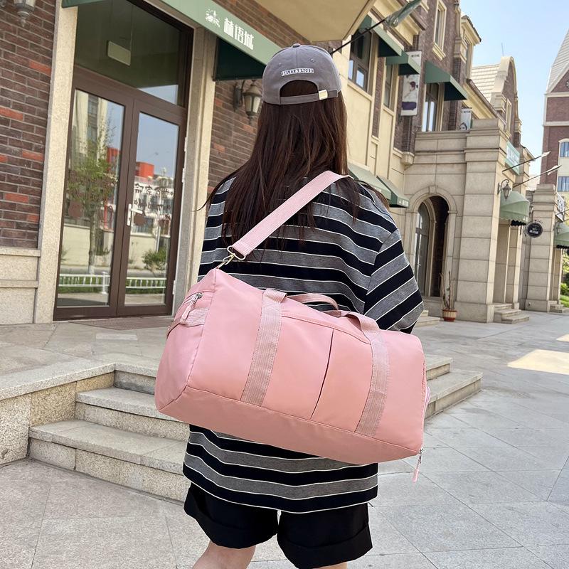 Women's Lightweight Travel Bag with Shoe Compartment - Multifunctional Gym Bag with Wet/Dry Separation