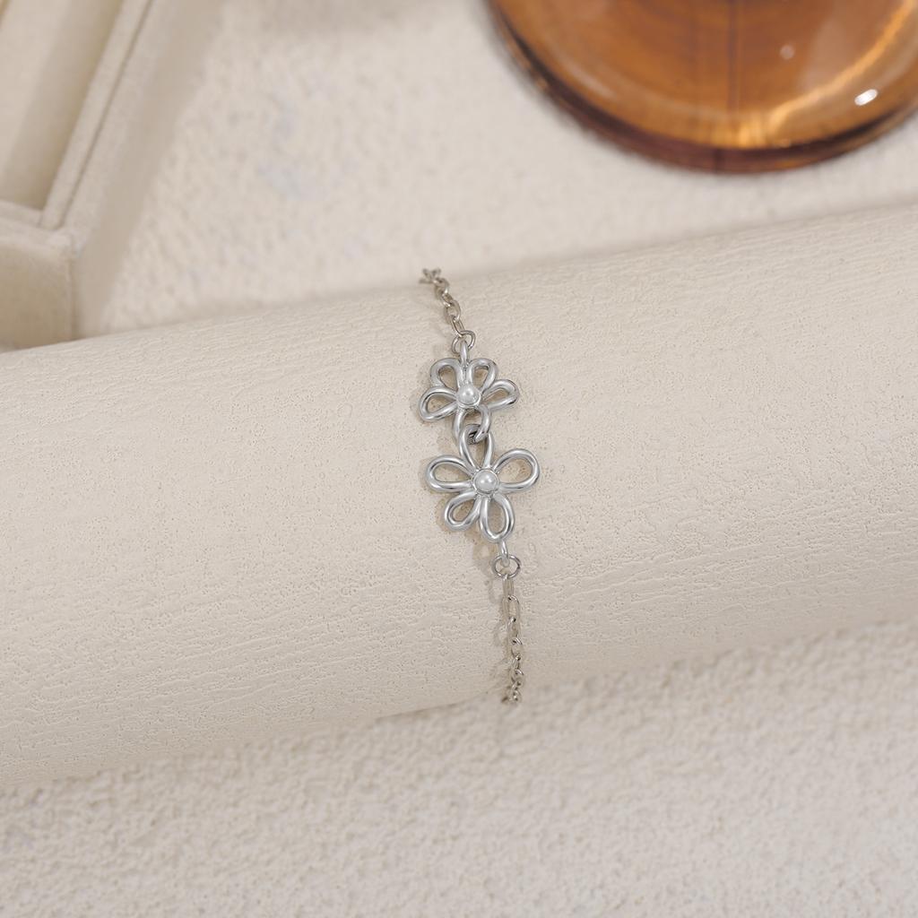 Exquisite 18K Gold Plated Double Flower Bracelet for Women Grils Minimalist Adjustable Stainless Steel Chain Link Bracelets Gift