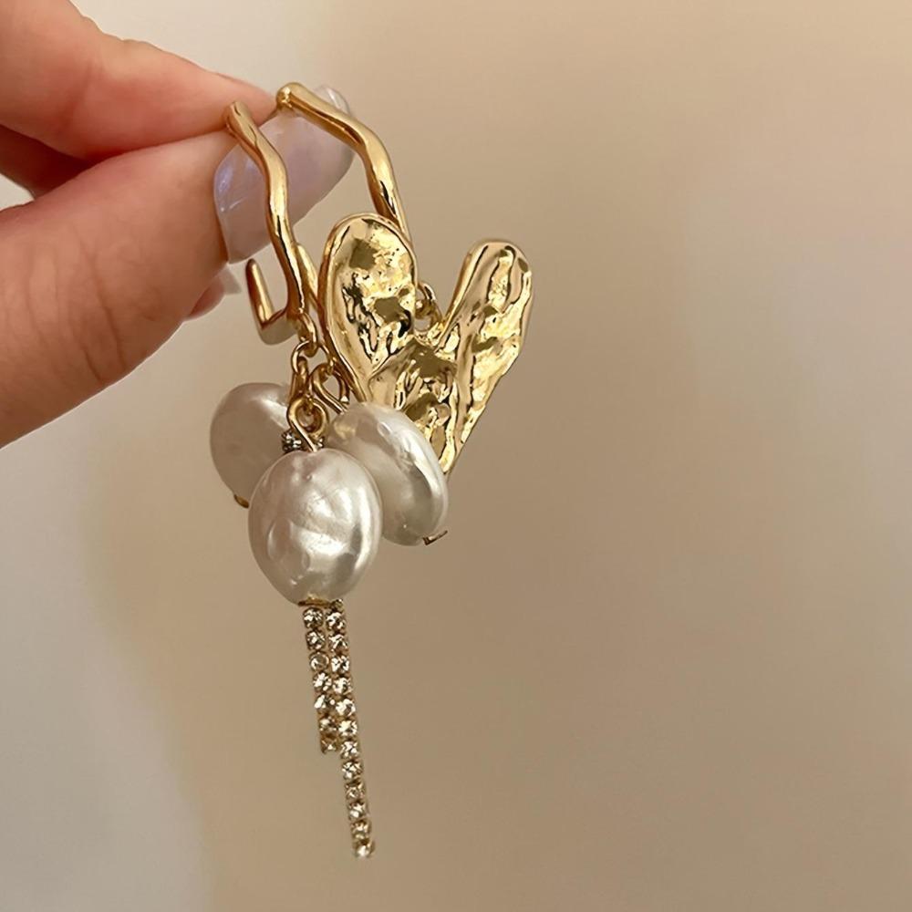 Brincos pendurados assimétricos exclusivos, em forma de coração e brincos empilhados de pérolas falsas, estilo minimalista vintage