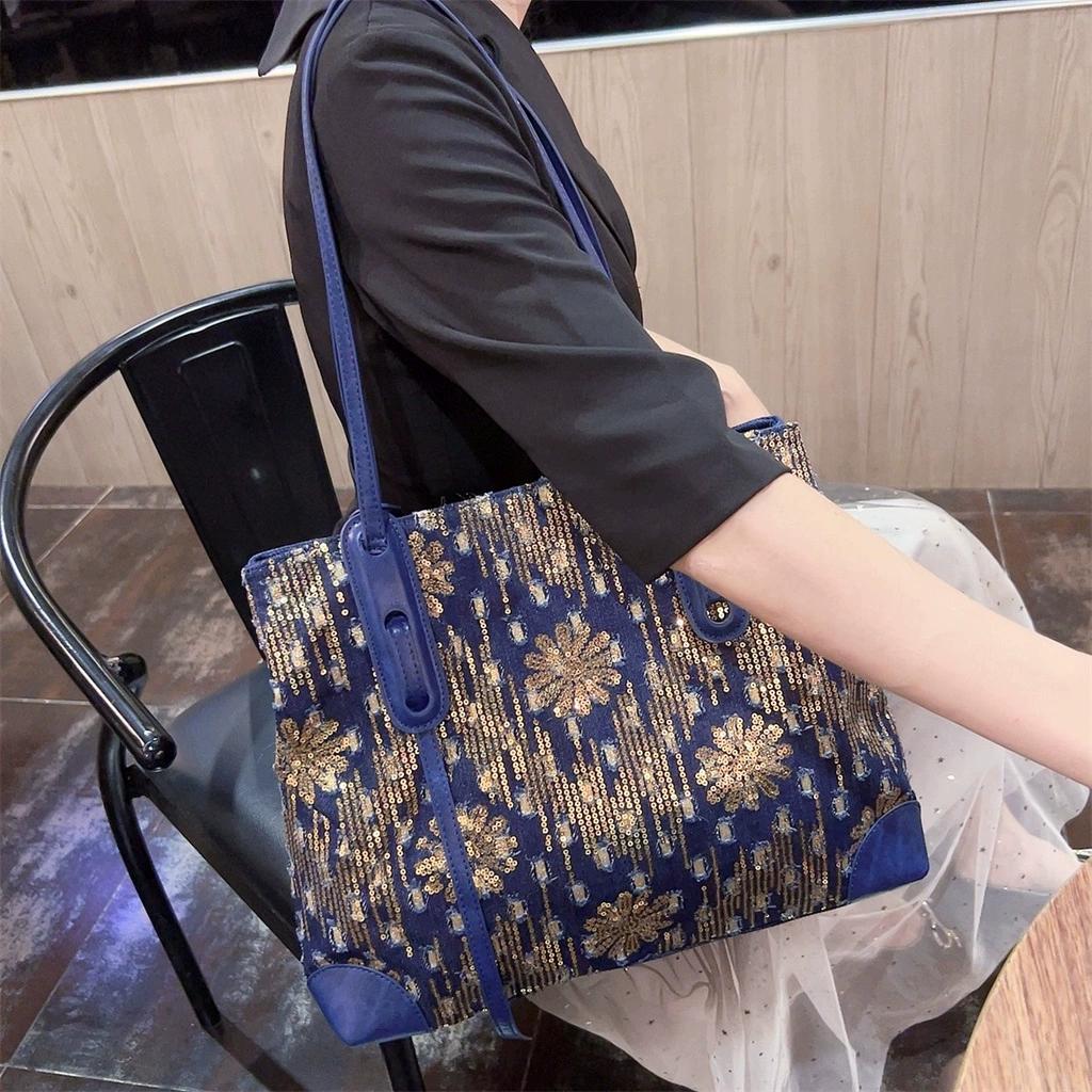 

2024 Новая женская сумка Модная джинсовая сумка через плечо для поездок на работу