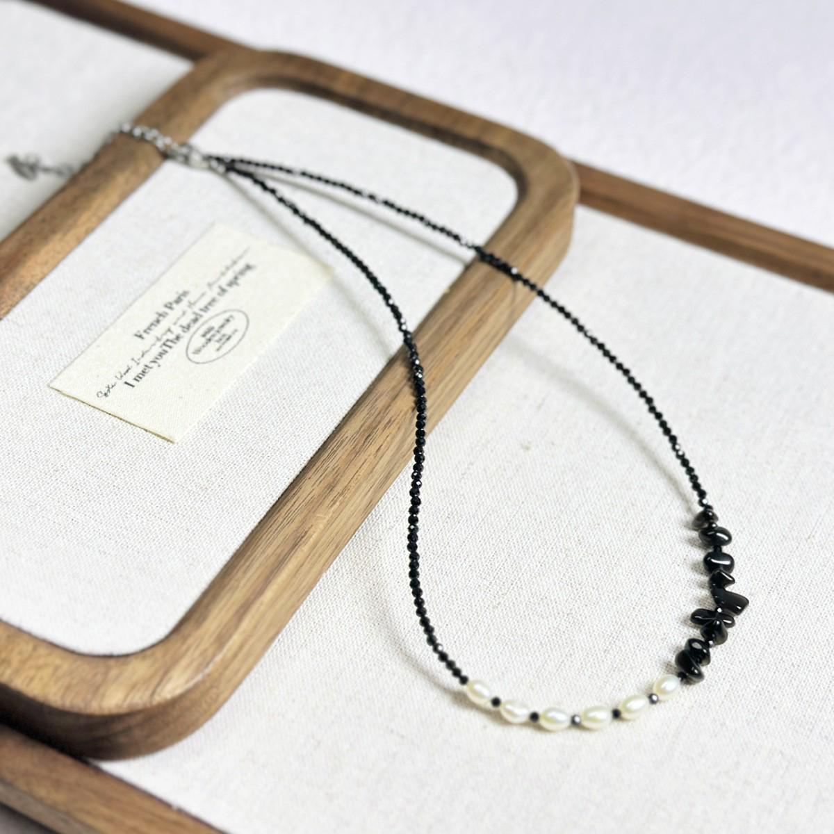Niche Design Black Spinel & Freshwater Pearl Necklace in Titanium Steel
