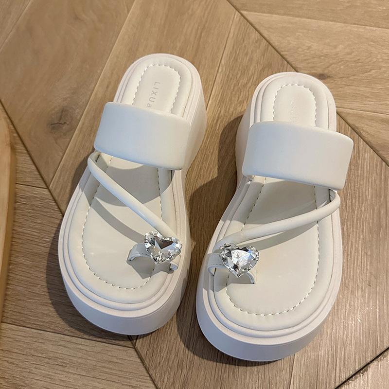 

Красивые тапочки на толстой подошве-маффине, новые высококачественные тапочки для летней носки, серебристые тапочки-шлепанцы для женщин 35 белый