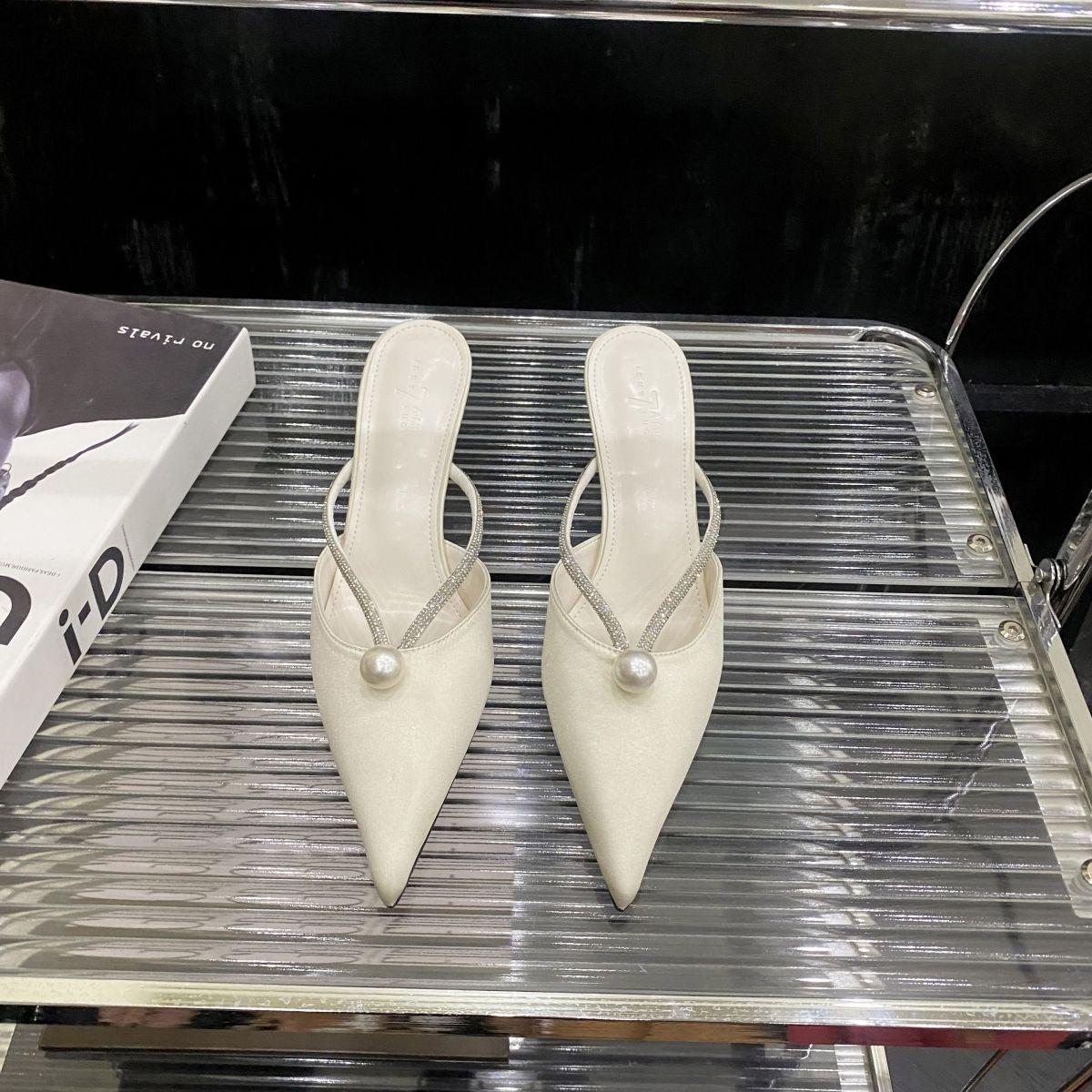 

Модные женские мюли, тапочки, туфли на каблуке с жемчугом для женщин, сандалии с острым носком, розовые шлепанцы, низкая цена, ЭВА, элегантные и модные, ПВХ, шикарные 35