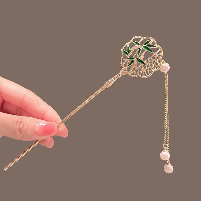 Four Seasons Chinese Tassel Hairpin: Ancient Style Hanfu with Fresh Pearl and Jiangnan Classical Cheongsam Hair Accessory