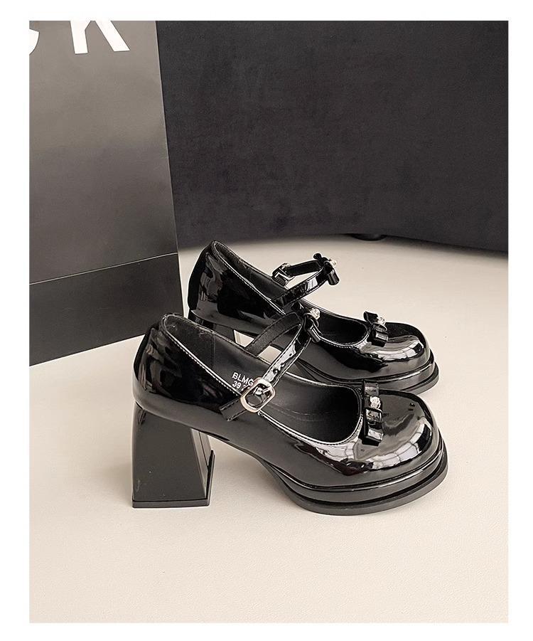 

Fashion versatile bow shoes women s summer new one-word buckle with round head thick heel light mouth high heel single shoes 35 чёрный