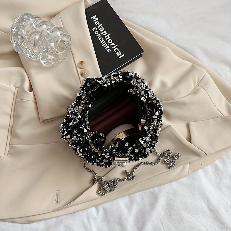Versatile And Trendy Sequin Bucket Bag With A Touch Of Sophistication, Featuring A Versatile Chain Strap For Shoulder Or Crossbody Wear.