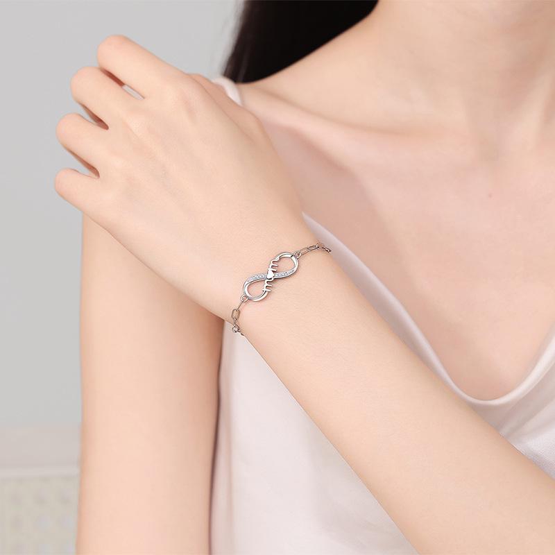 Heart-Shaped Paperclip Bracelet Gift for Mom - Mother's Day Special