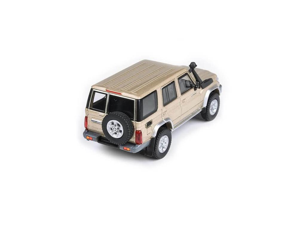 JADI Toyota Land Cruiser 76 Vintage Gold LHD scale model PA55314 1/64