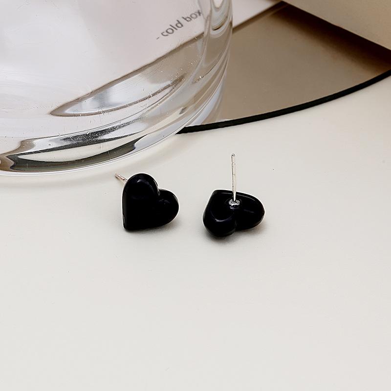 Cute Love Stud Earrings Three-Dimensional Peach Heart Stud Earrings Simple Jewelry Stud Earrings