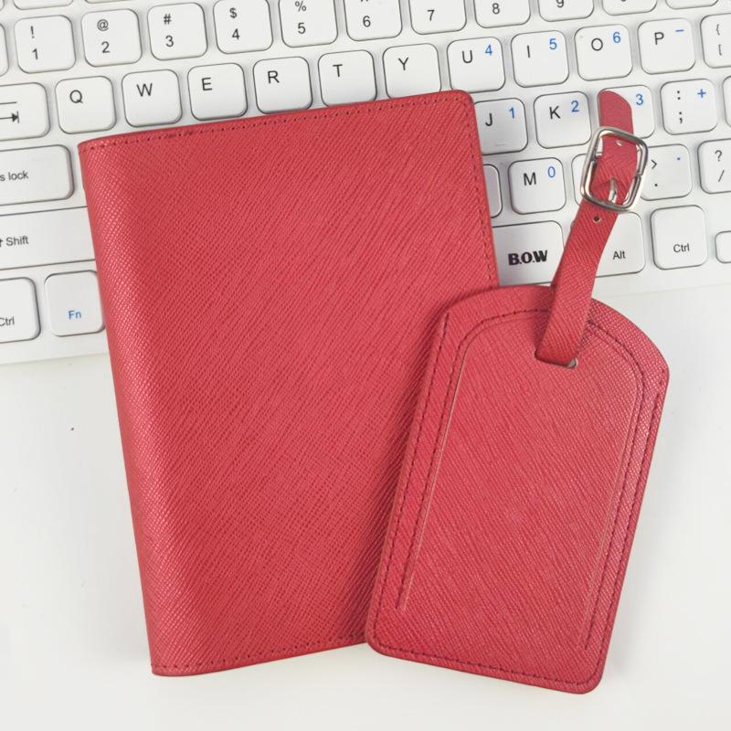 OEM multi-functional leather with pen plug-in cable pu leather cross pattern passport cover luggage tag custom set