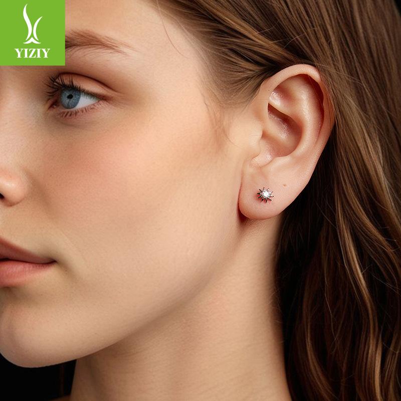 Shining Sun Moissanite Stud Earrings For Women, Fashionable And Simple S925 Sterling Silver D-Color Mozzarella Diamond Earrings.