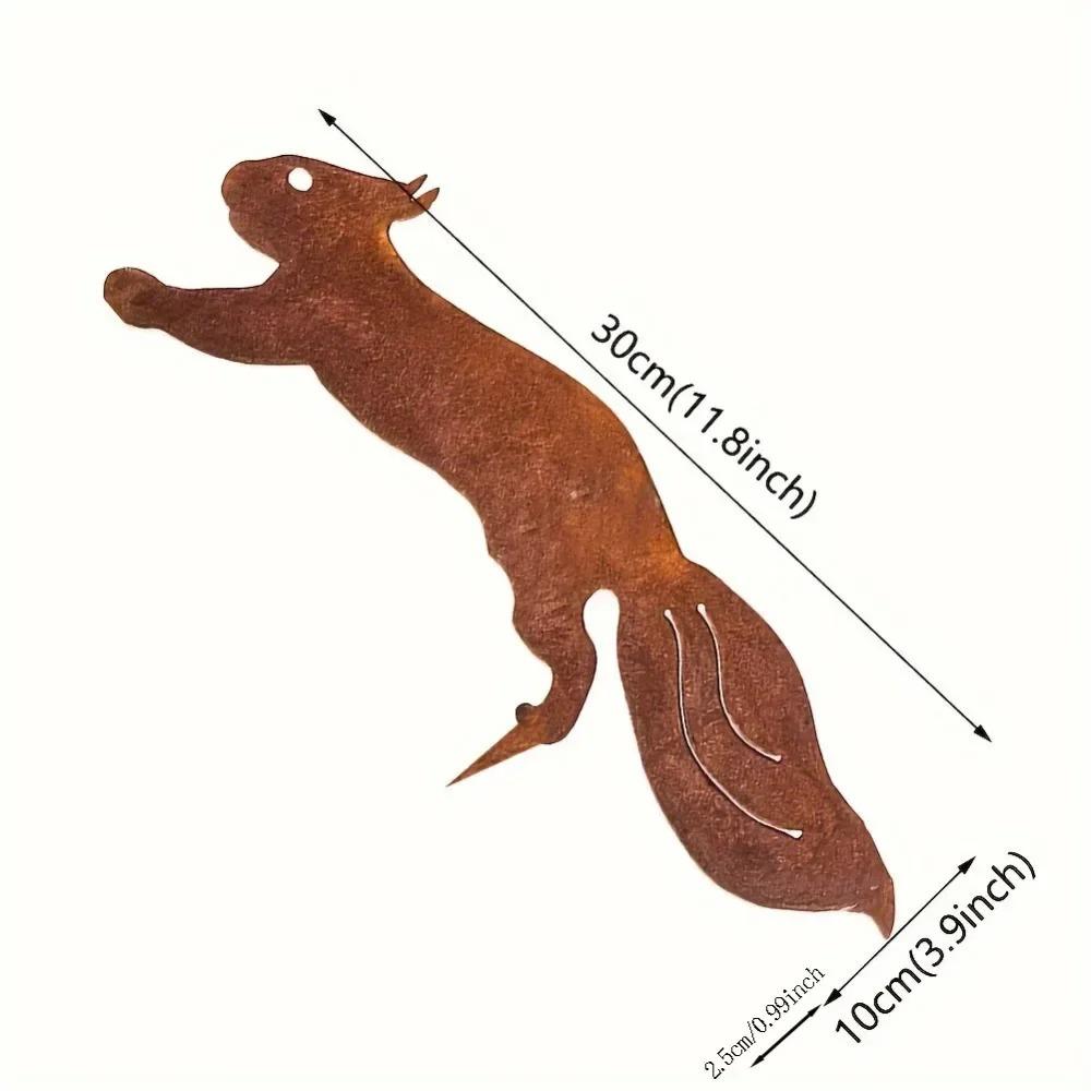 

1pc Creative Tree Insert, Rusty Squirrel Silhouette Metal Decoration Tree Stakes, Branch Insert Decoration Iron Art Silhouette