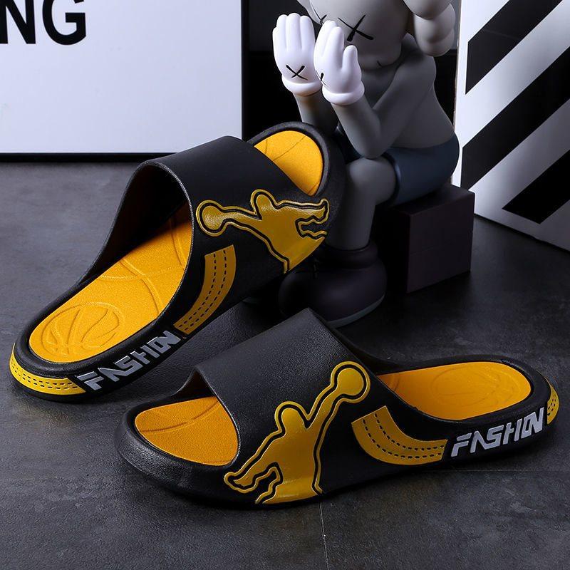New men's slippers trendy student large size slippers men's home indoor and outdoor wear bath non-slip popular slippers
