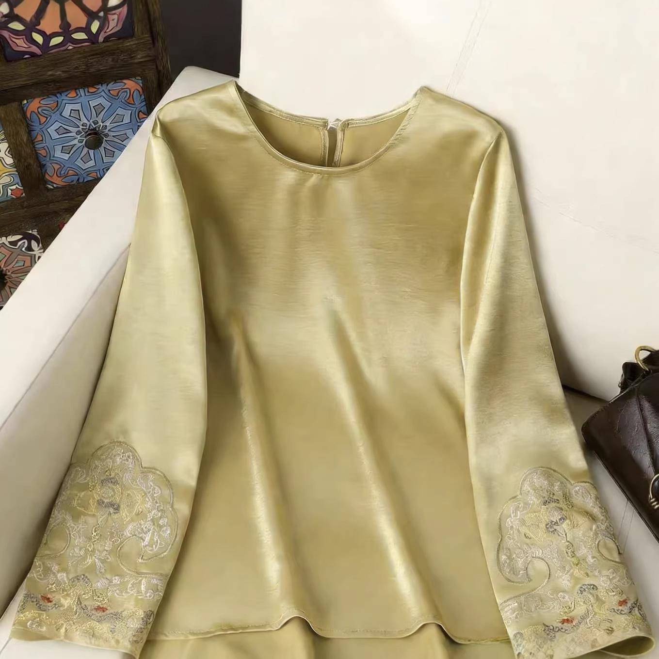 Elegant Retro Embroidered Chinese Style Satin Shirt for Women (Spring & Autumn 2026) 2XL (115-130 jin)