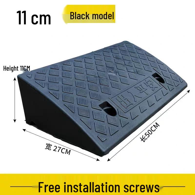 Plastic Triangle Mat: Slope Threshold & Speed Bump Solution for Cars