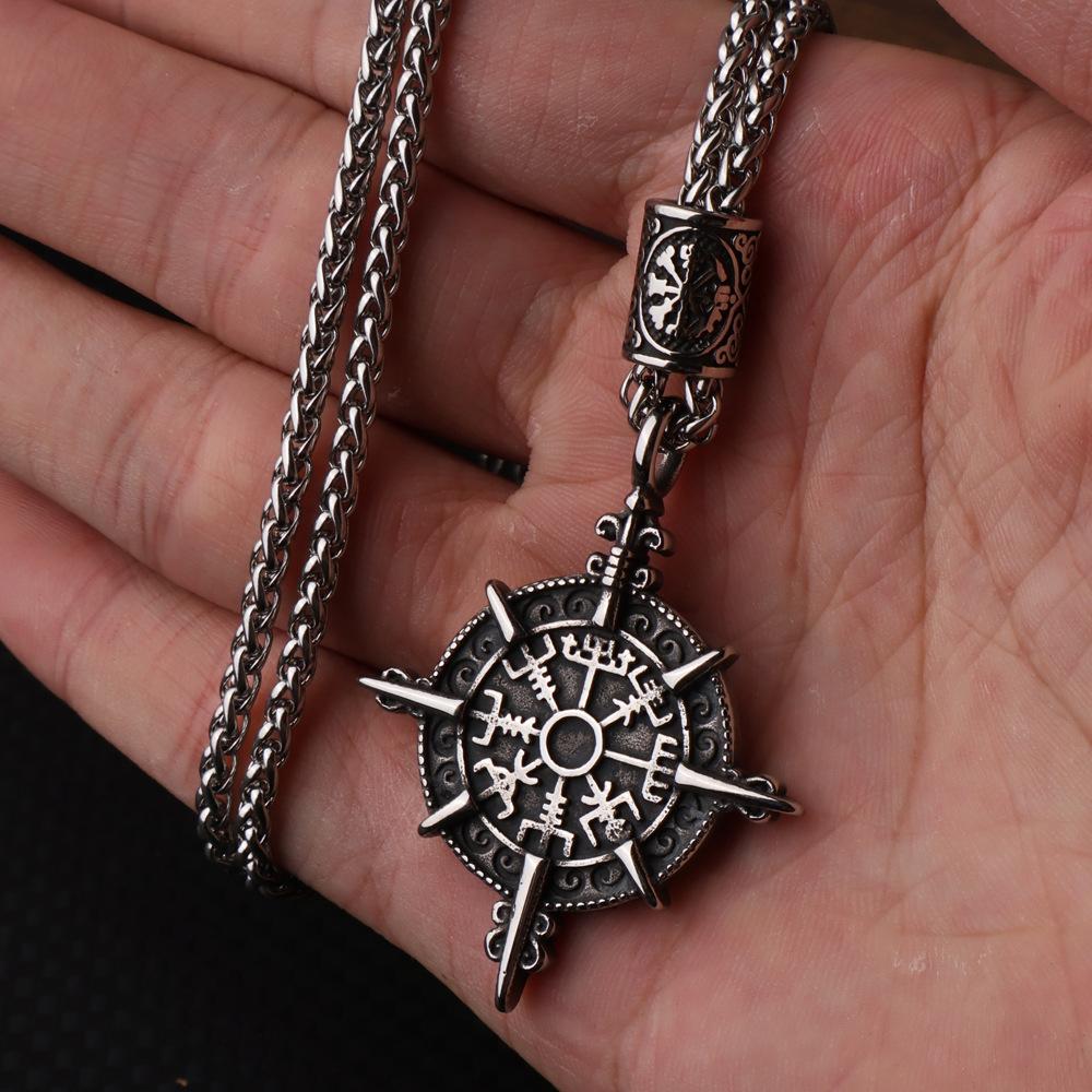 European and American Men's Viking Compass Rune Titanium Steel Pendant Fashion Domineering Stainless Steel Pendant Necklace Jewelry Accessories