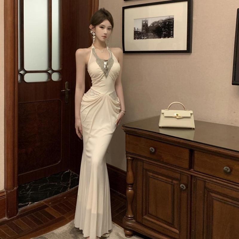Women's South East Asia Celebrity Temperament Heavy Industry Bead Dress Slim Skinny Dress