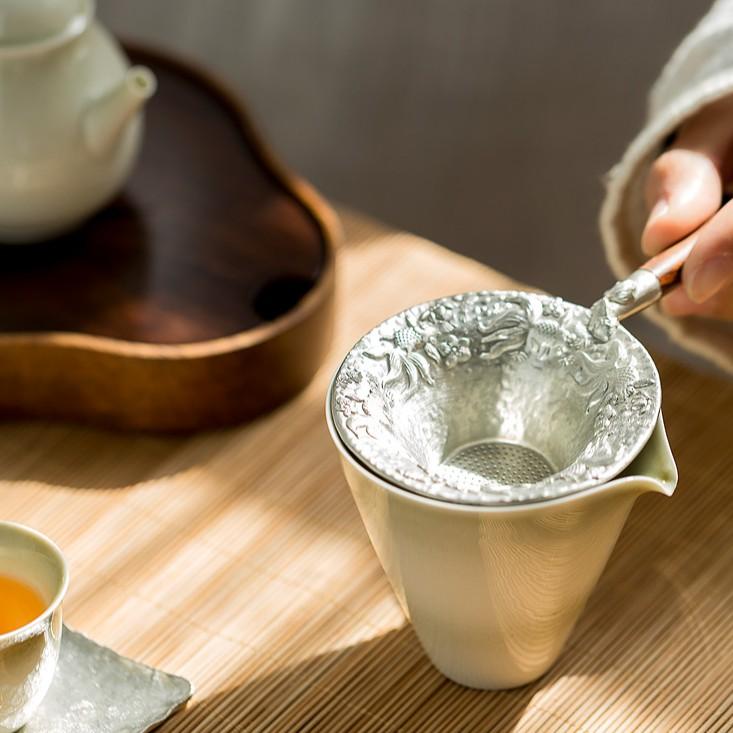 Handcrafted Hammered Pure Tin Tea Strainer with Wooden Handle and Filter Mesh Kung Fu Tea Accessories