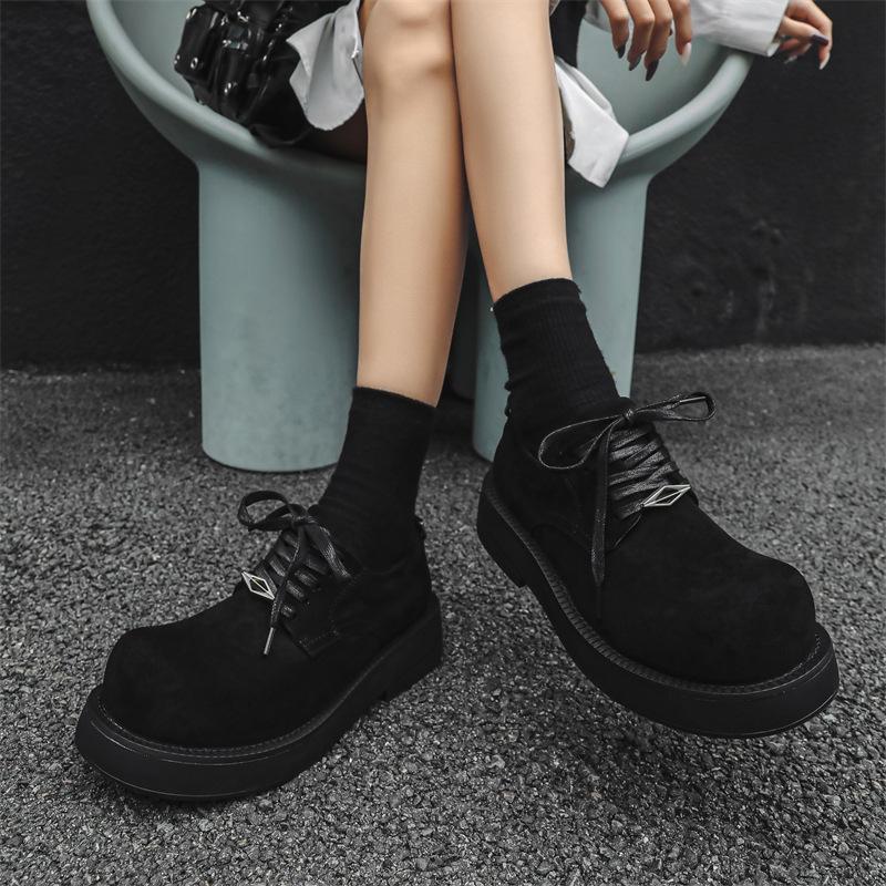 2024 neue Schuhe mit großem Kopf Herren Plateau erhöhend Martin Stiefel Retro Workwear kurze Stiefel lässige Lederschuhe 1088-M