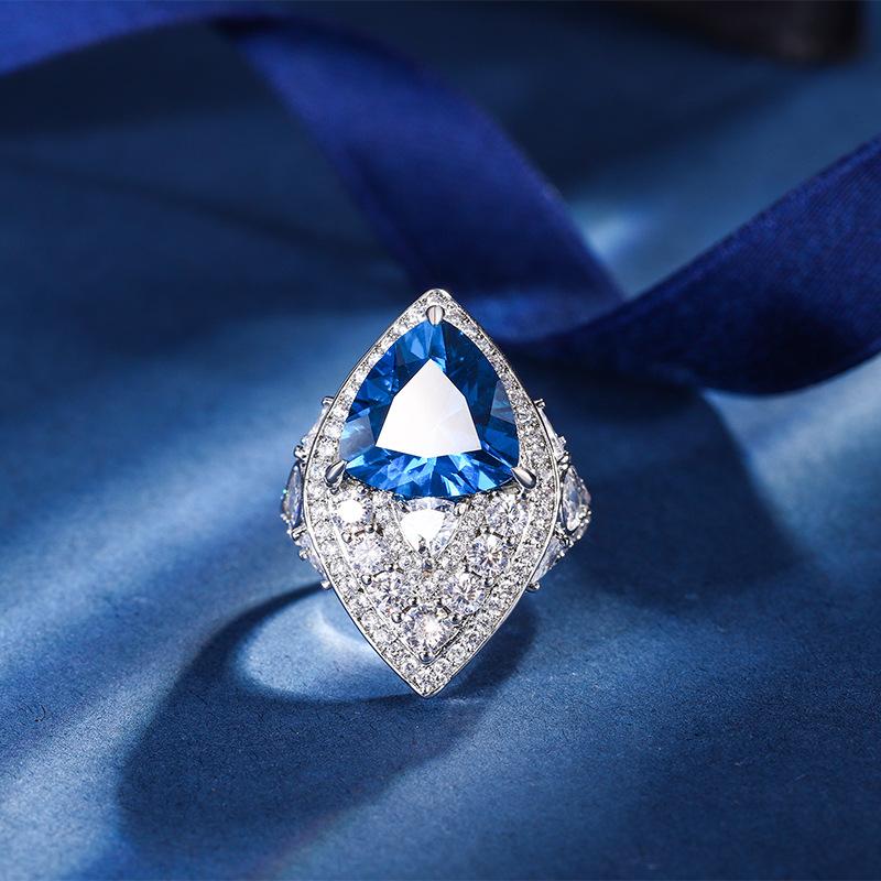 Jewelry Copper Bottom Gold-Plated Simulation Color Treasure Corundum Fat Triangle Light Luxury Ring Female 12 * 12