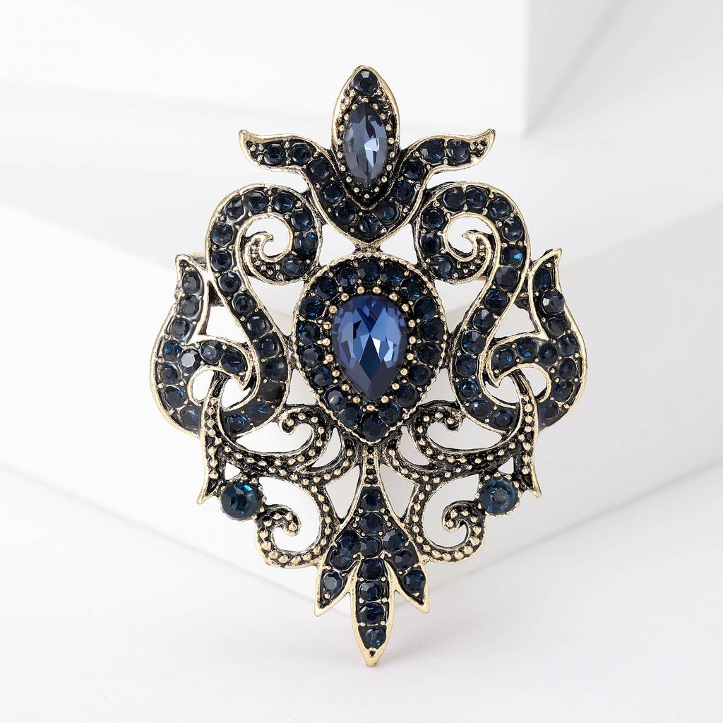 Retro Fashion Alloy Hollow Baroque Geometric Glass Rhinestone Brooch, Exquisite Temperament Jewelry Collar Pin