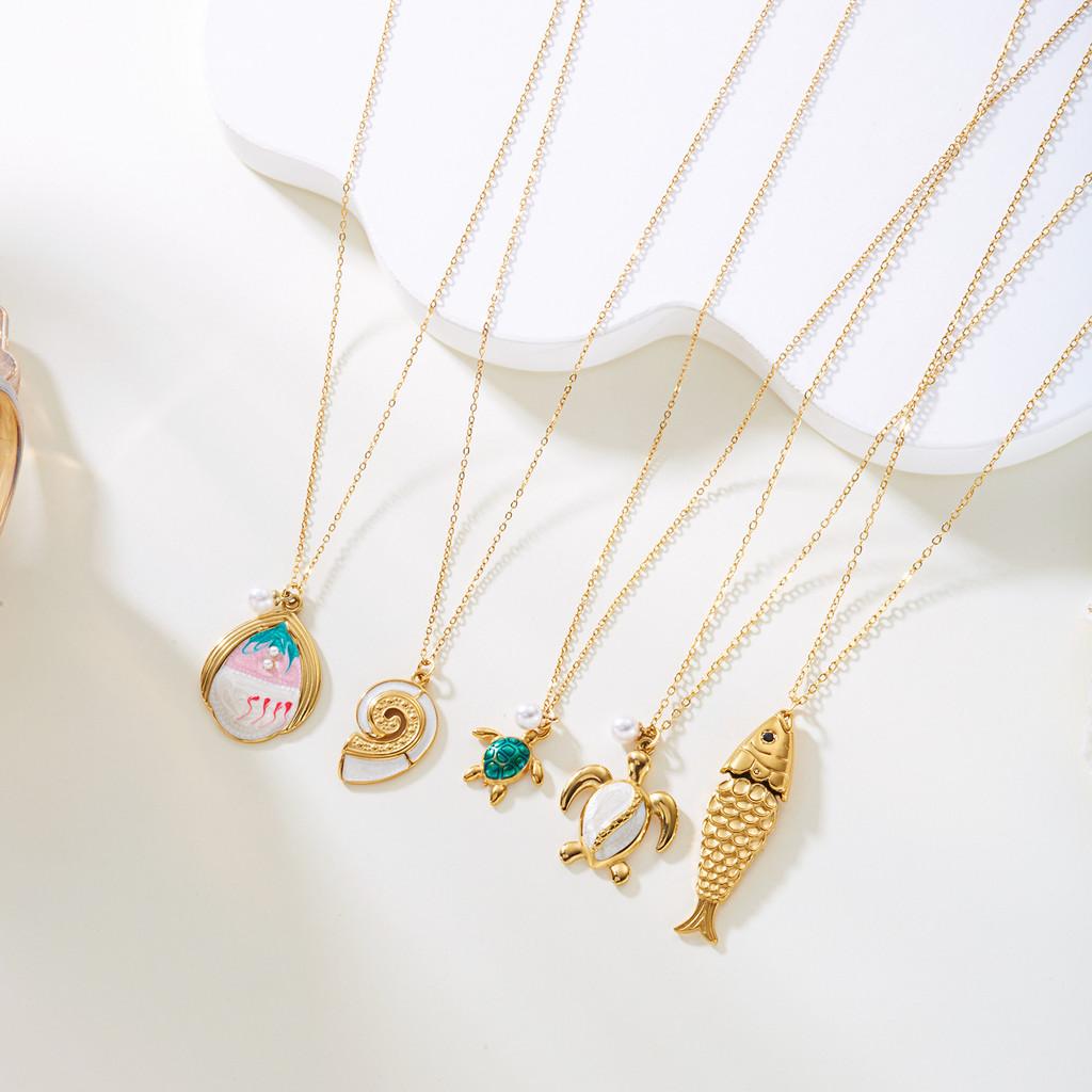 Oceanic Style Stainless Steel Necklace With Pearl And Sun Motif For Vacation Look