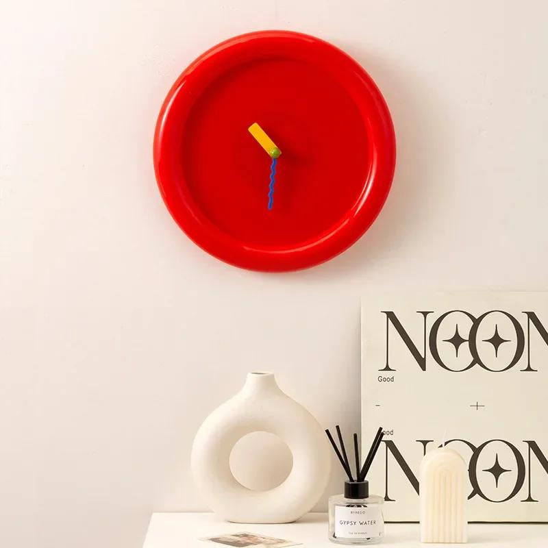 New Wall Mounted Clock Stand Creamy Style Clocks Home Decoration Desktop Silent Wall Decororation Home Garden Dining Room Decor