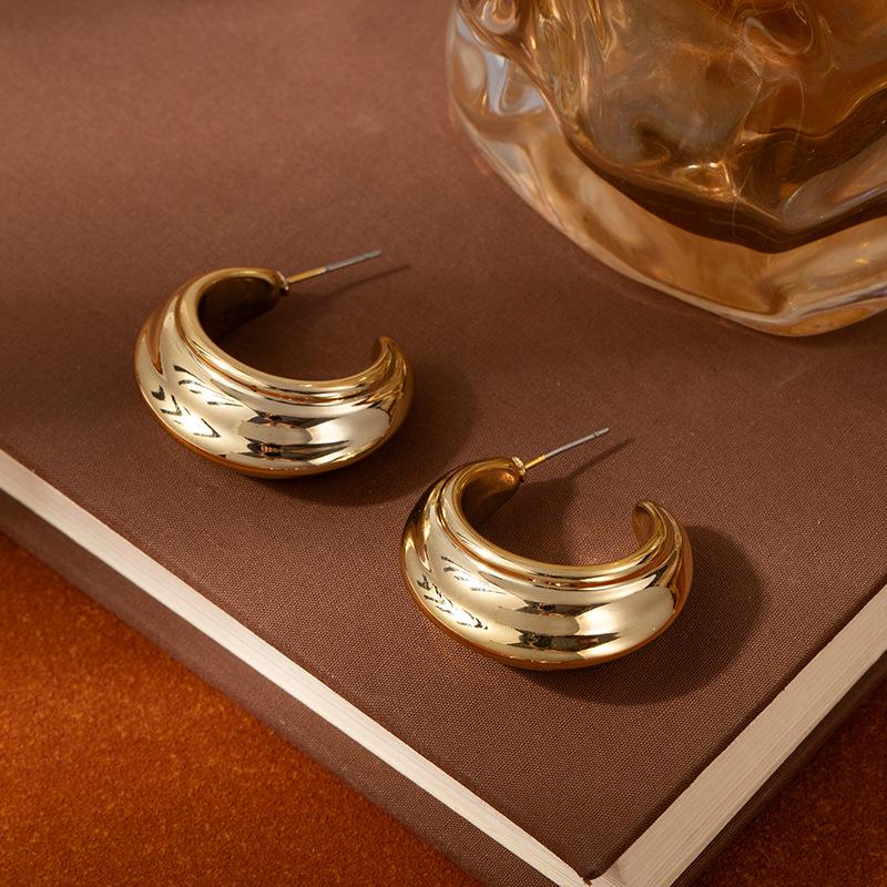 Exaggerated Floral Petal Earrings: Multi-layered Niche Design with a European & American Style
