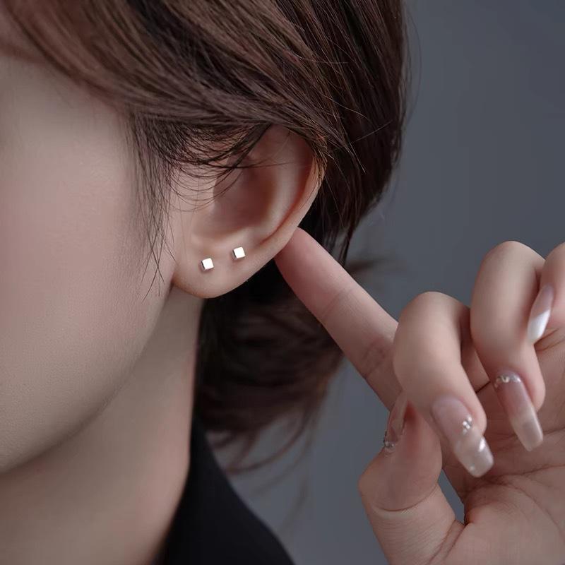 2024 Trendy S925 Silver Square Earrings - Elegant, Minimalist Design for Women