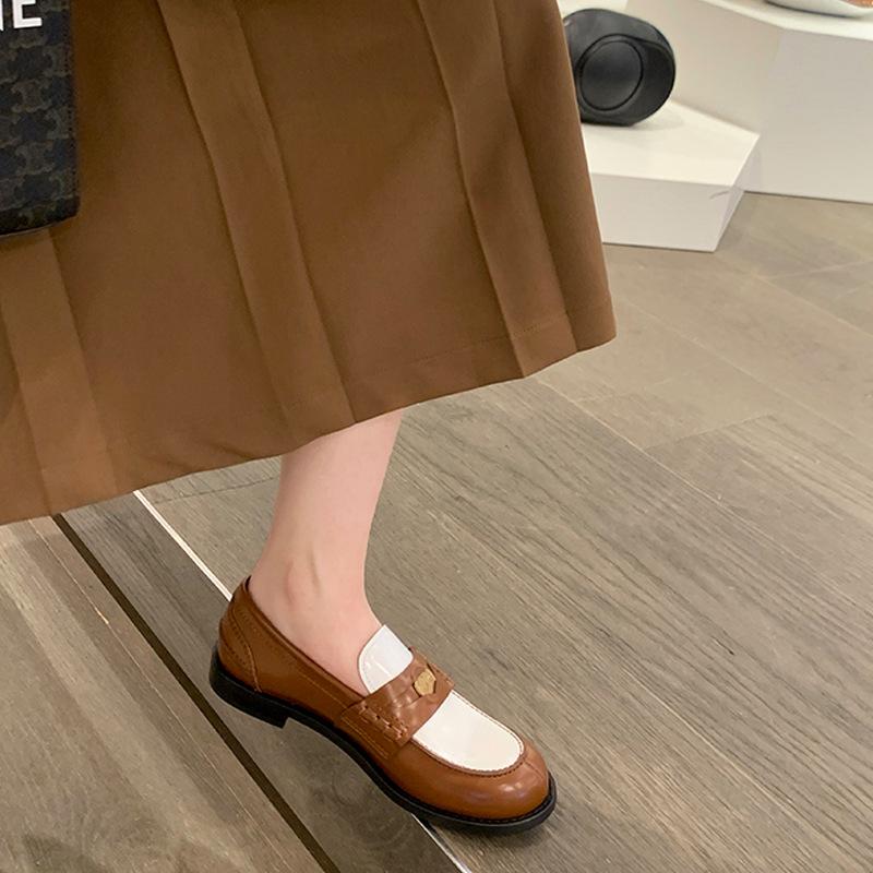 2025 Autumn Round Head Small Gold Buckle Single Shoes Thick Heel Platform Small Leather Shoes British Style Loafers Women's Lightweight